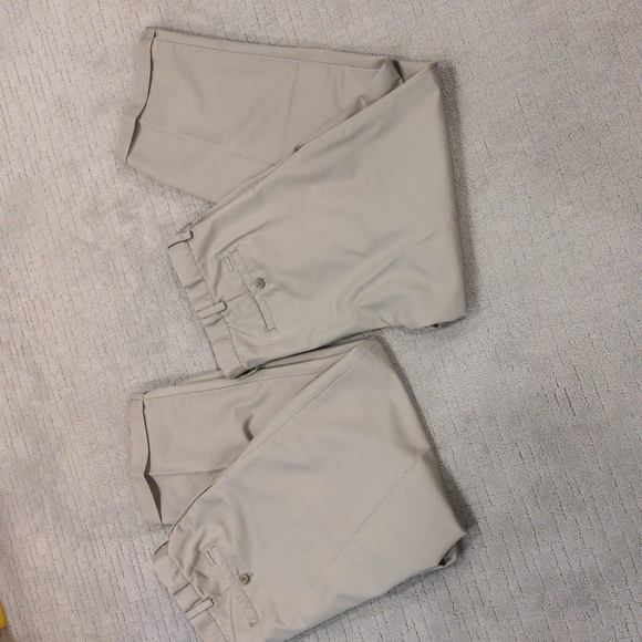 Mens Pleated Izod Khaki Dress Pants 